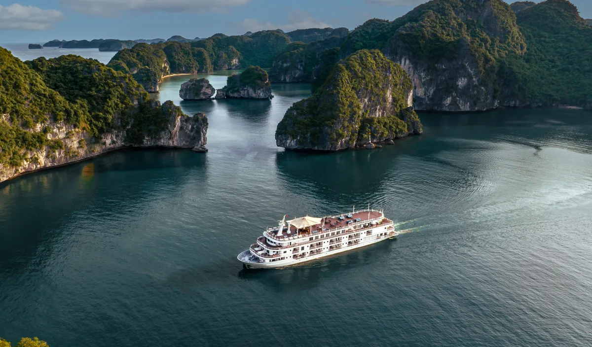 Lan Ha Bay cruise