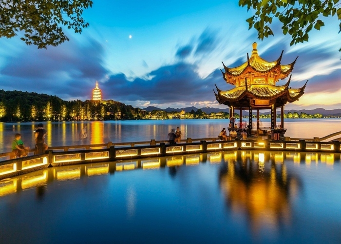 Ninh Binh Halong Bay tour